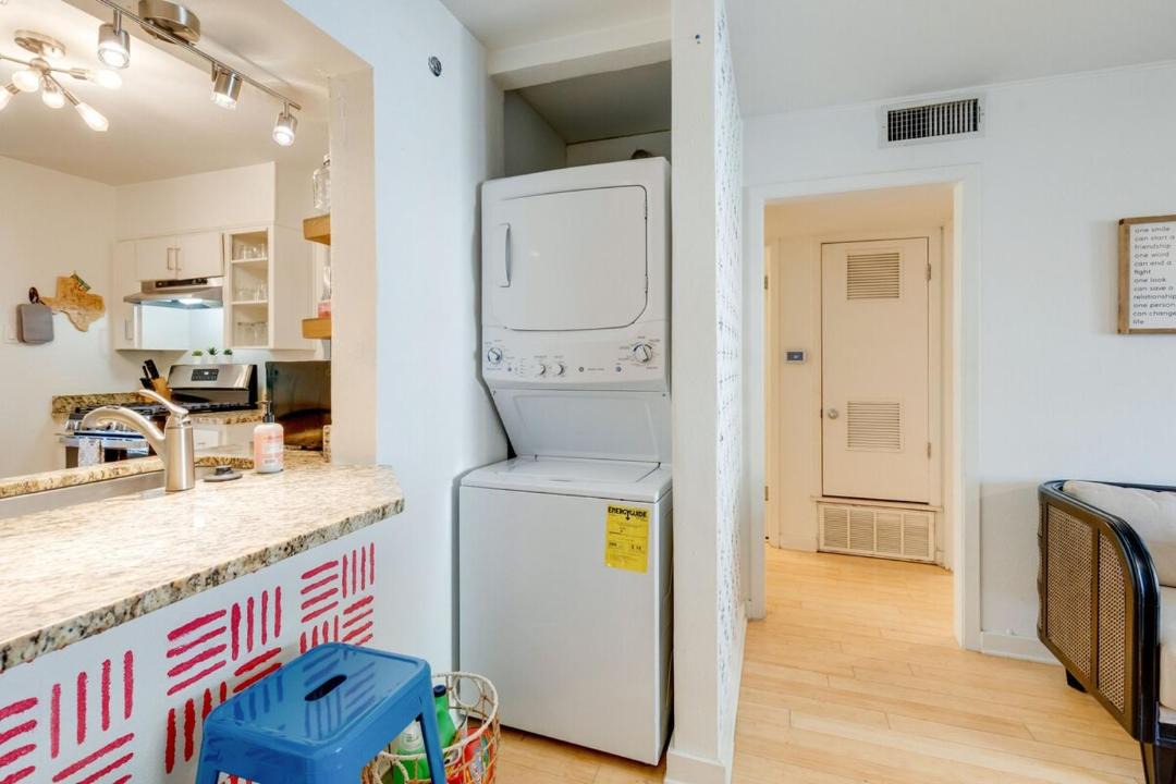 Photo of Kitchen in Greater South River City
