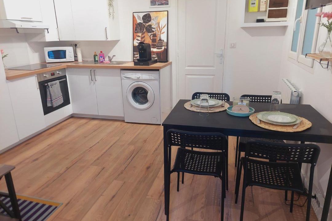 Photo of Kitchen in Quartier Saint-Marc - Croix de Pierre - Saint-Nicaise