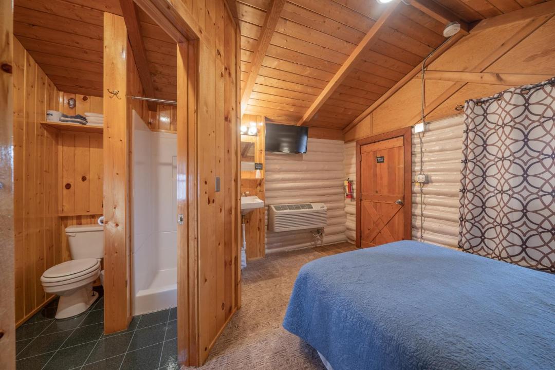 Photo of Others in Ashton