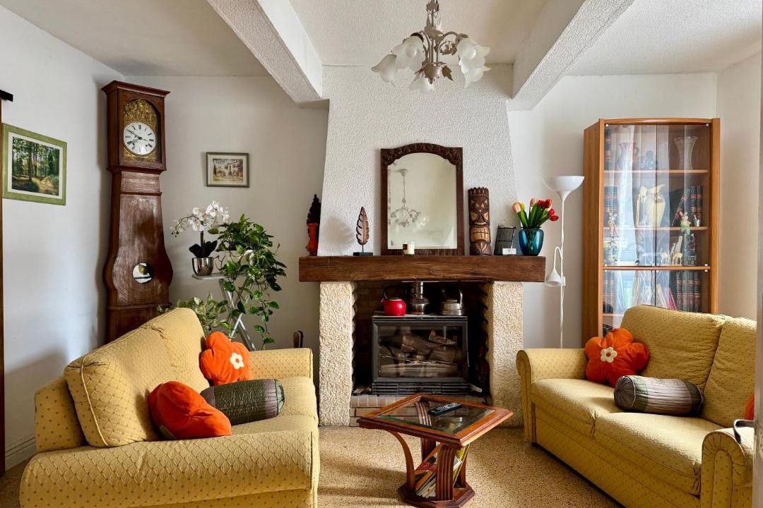 Photo of Livingroom in LIsle-en-Dodon