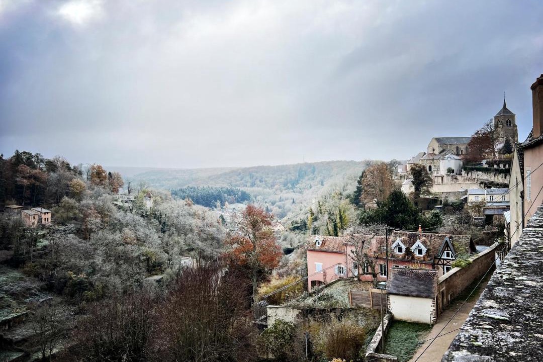 Photo of Others in Avallon