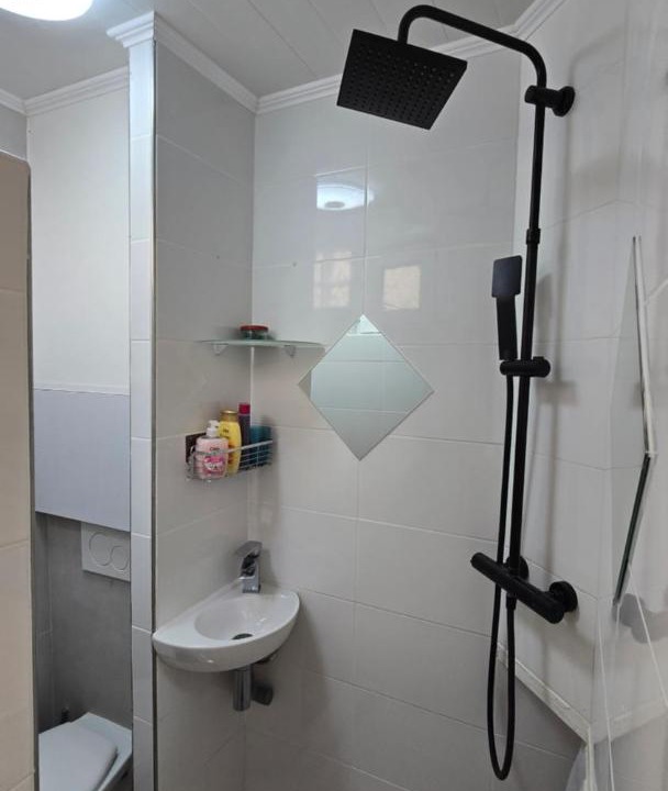 Photo of Bathroom in Quartier de la Folie-Mericourt