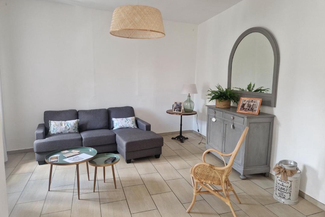 Photo of Livingroom in Saint-Martin-de-Villereglan