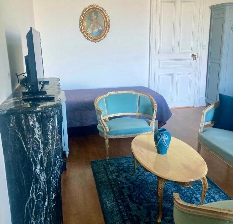 Photo of Livingroom in Saint-Estephe