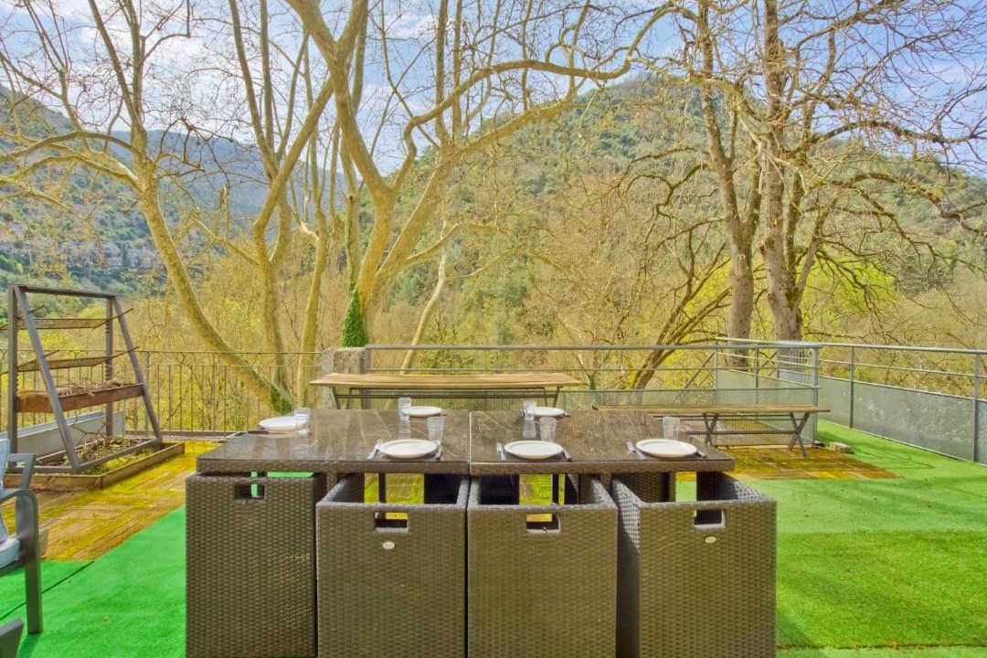 Photo of Others in Gornies