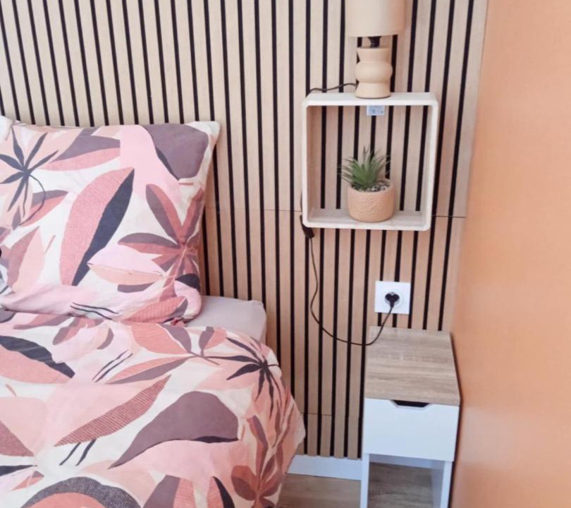 Photo of Bedroom in Oyonnax