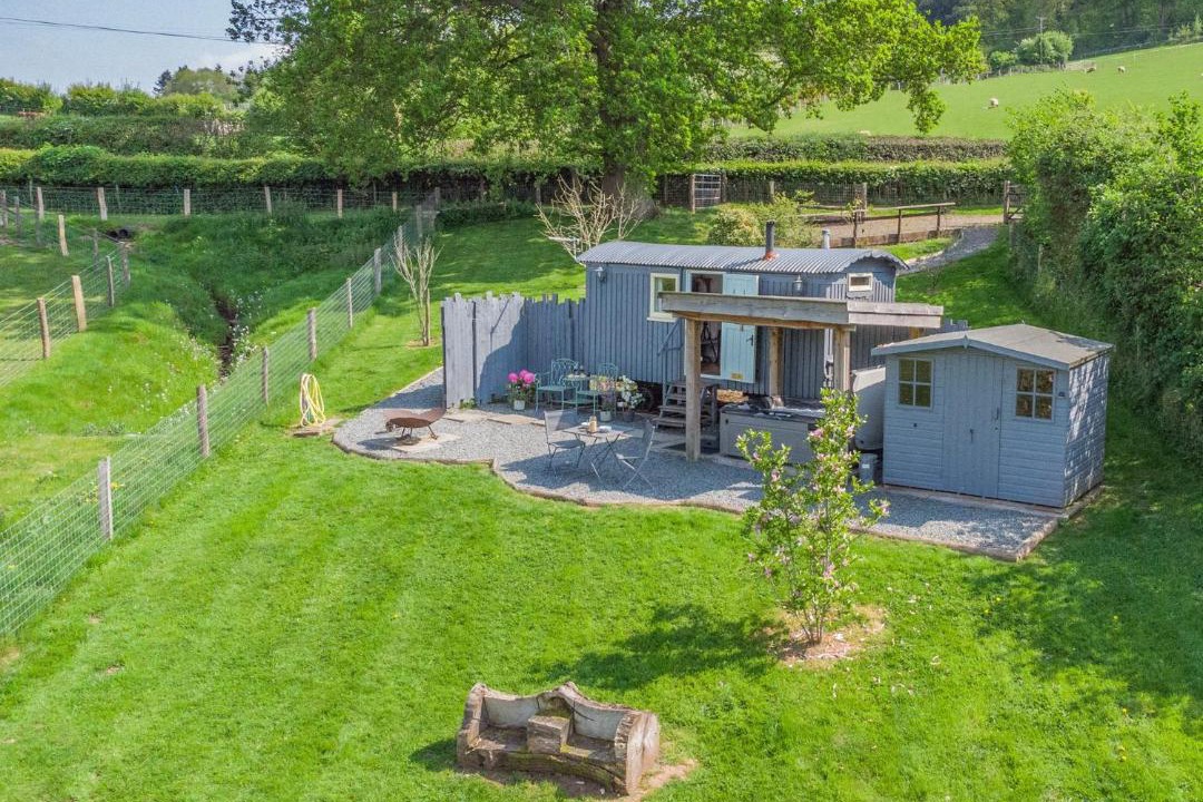 Photo of Others in Callow