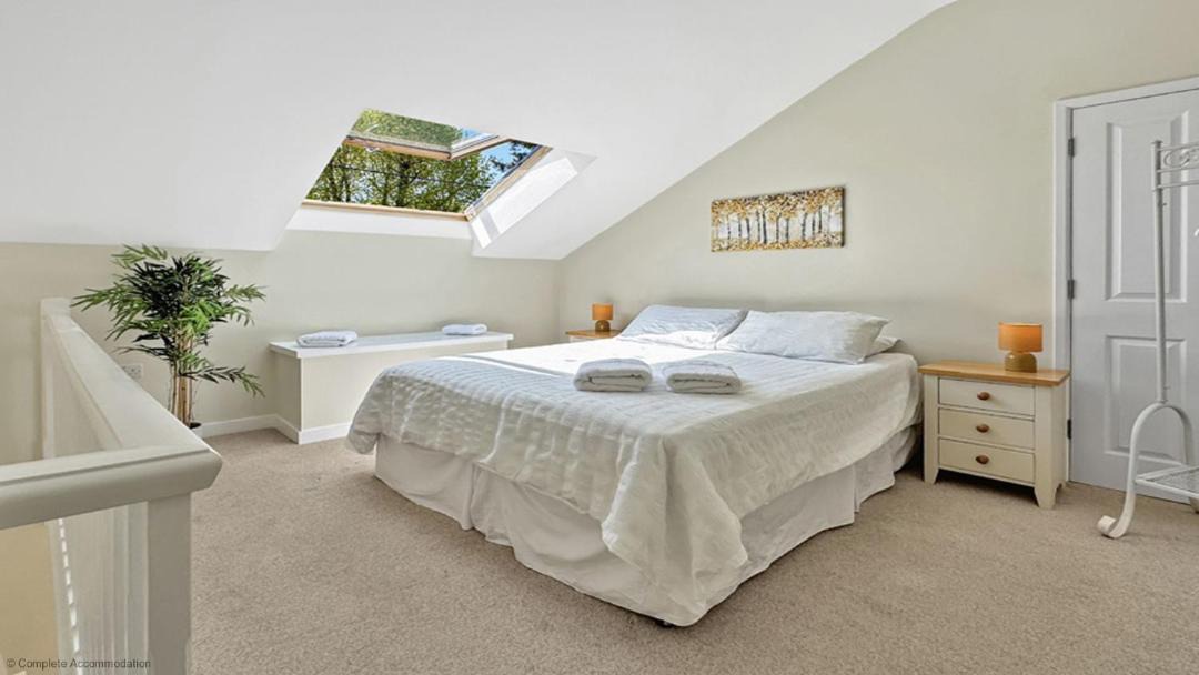 Photo of Bedroom in Alton