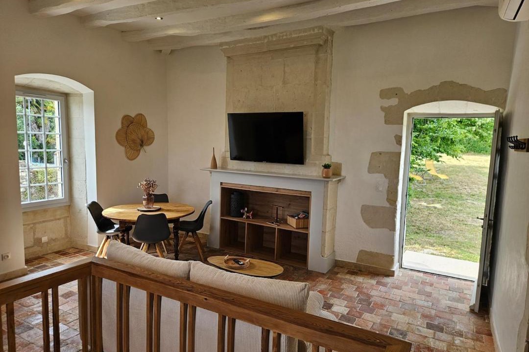 Photo of Others in Thure