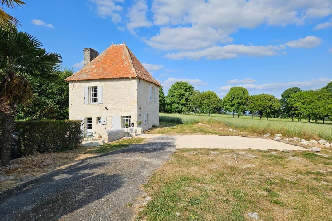 Photo of Others in Thure