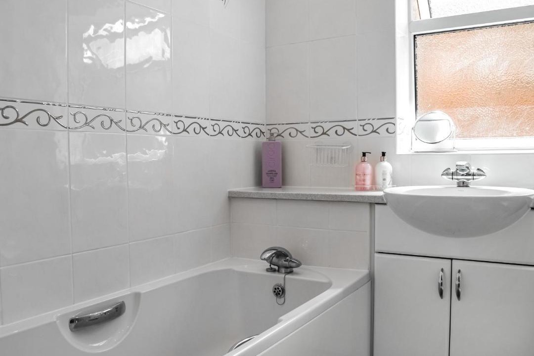 Photo of Others in Calcot