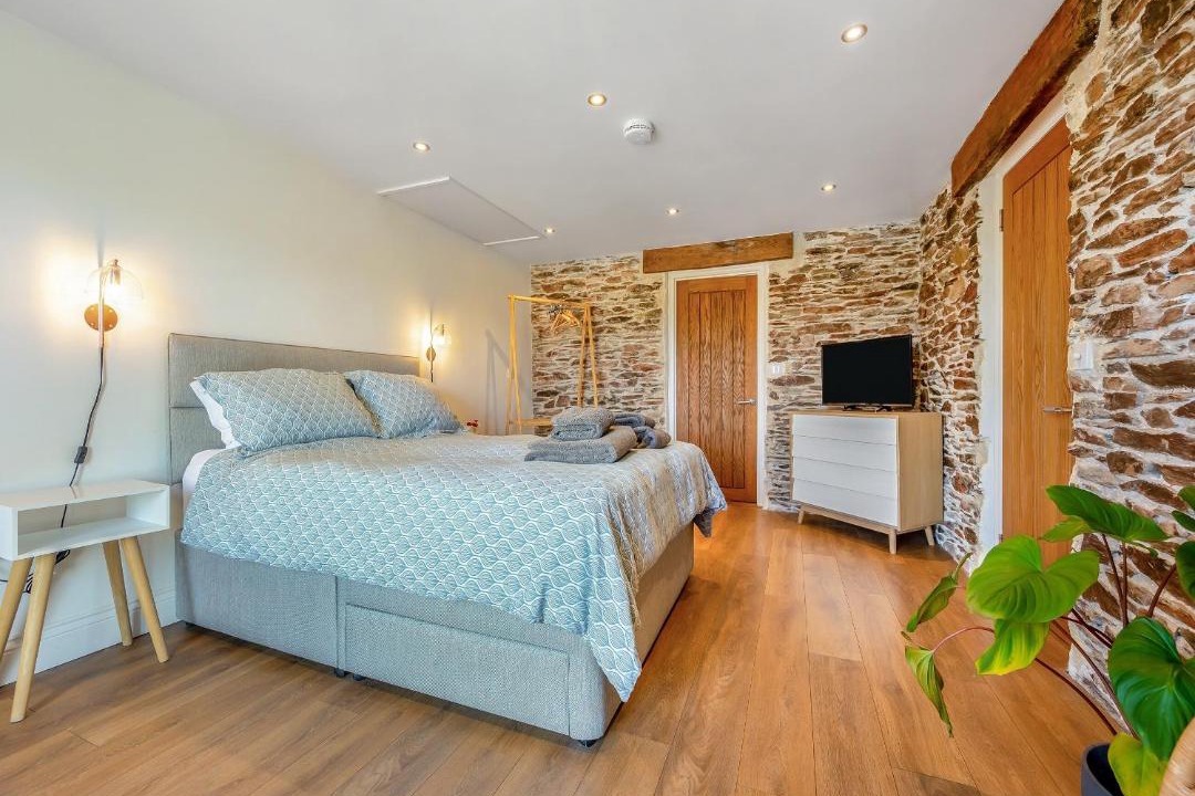 Photo of Others in Torpoint