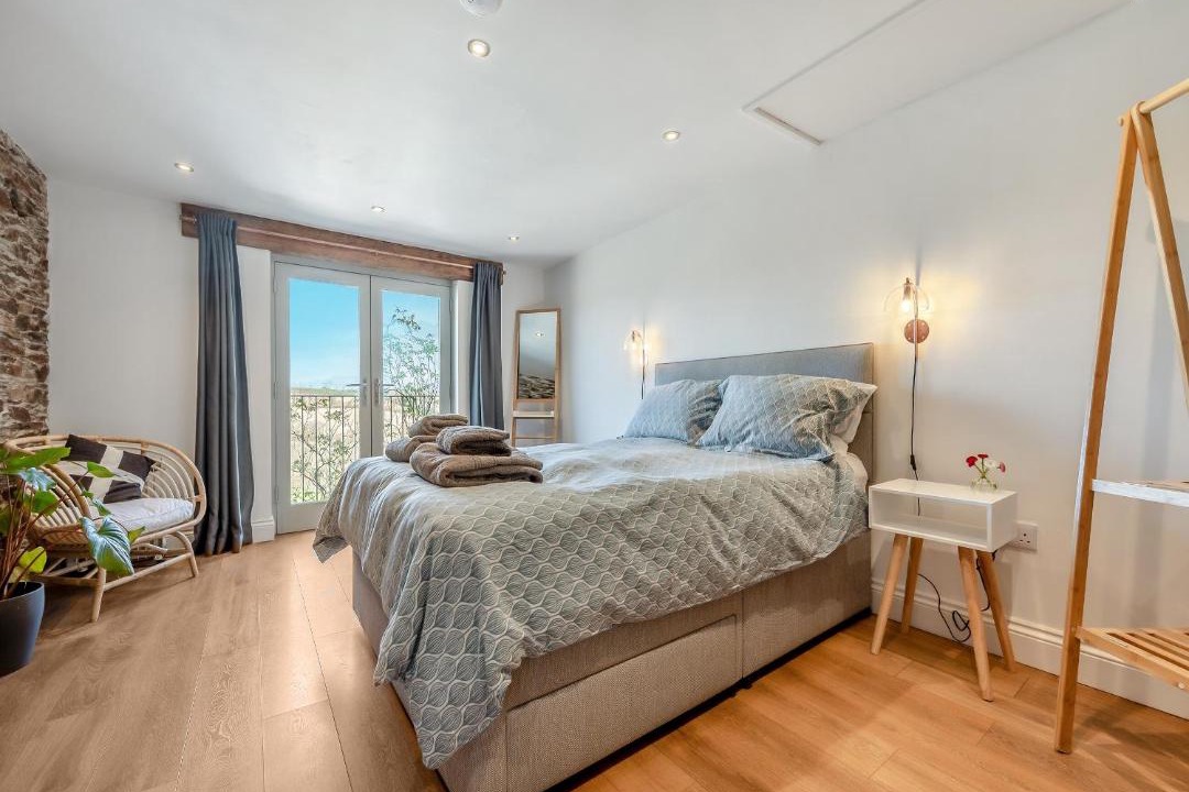 Photo of Others in Torpoint