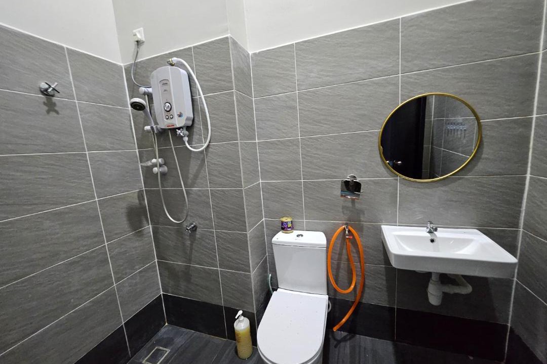 Photo of Bathroom in Batu Enam