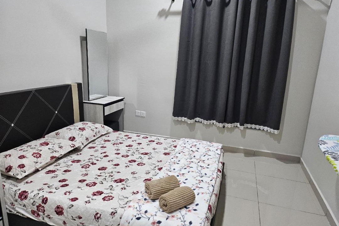 Photo of Bedroom in Batu Enam