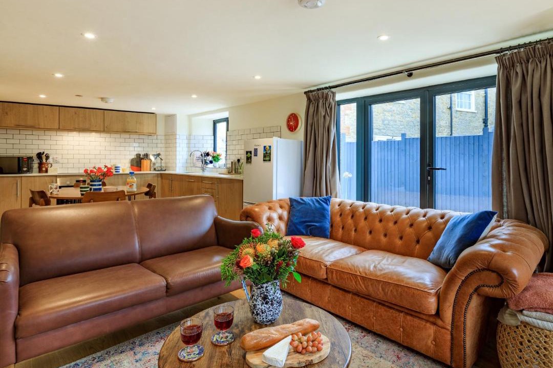 Photo of Others in Burton Bradstock