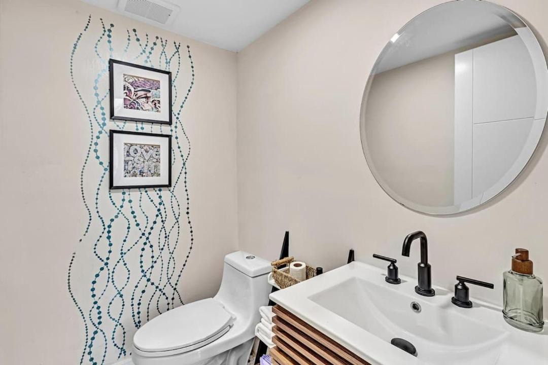 Photo of Bathroom in Coconut Grove