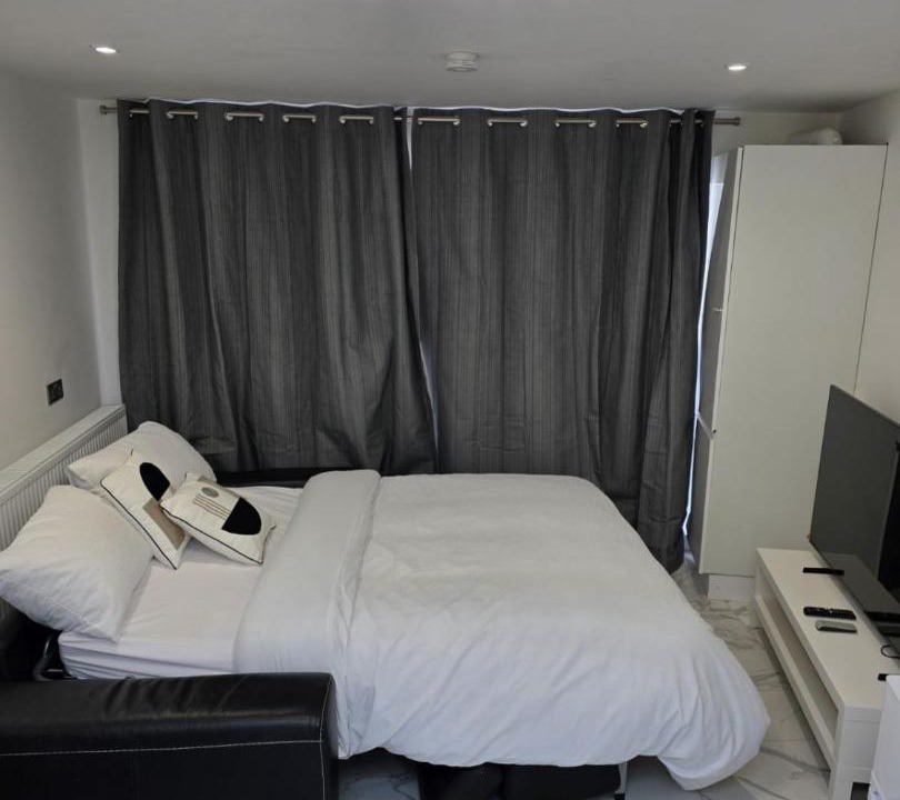 Photo of Bedroom in Cradley