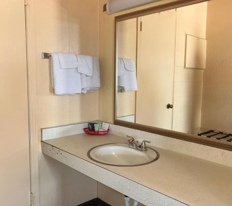 Photo of Bathroom in Grove Hill