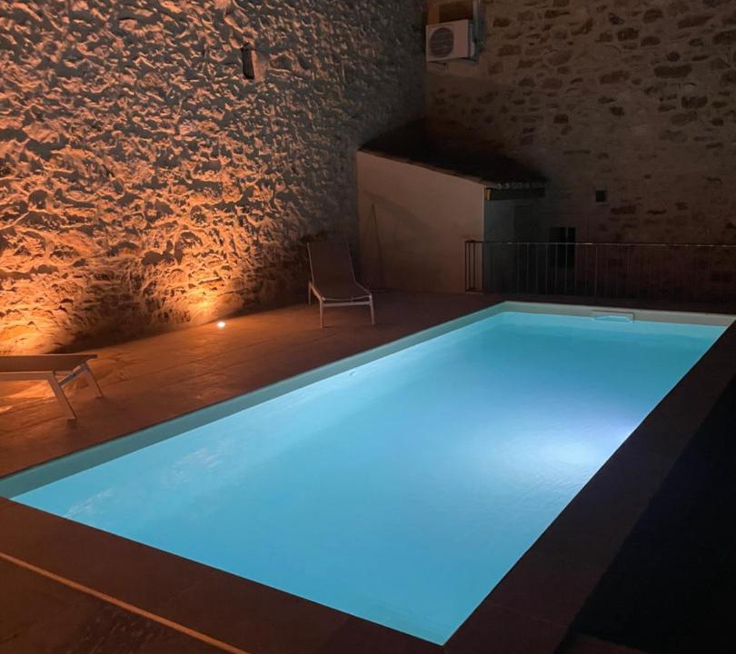 Photo of Others in Quarante