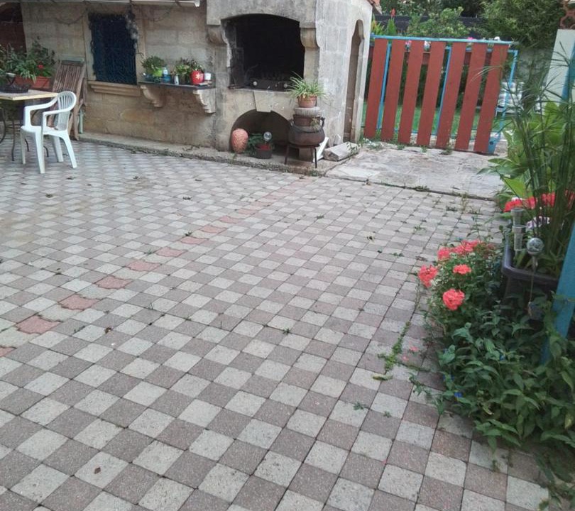 Photo of Others in Lunel-Viel