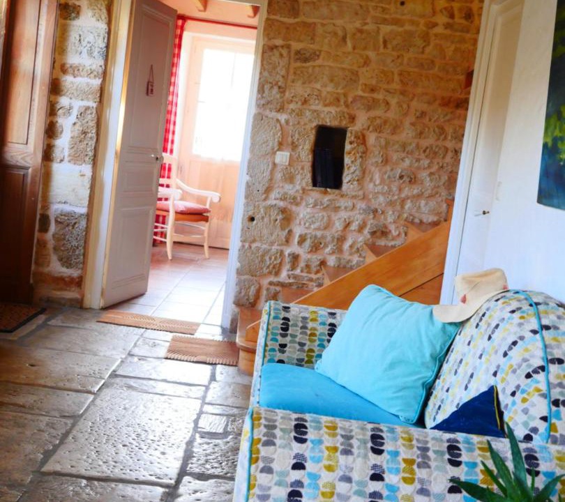 Photo of Others in Pouffonds