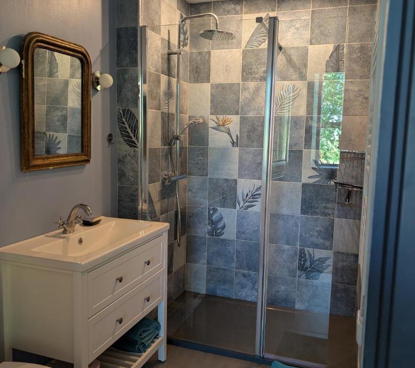 Photo of Bathroom in Couloume-Mondebat