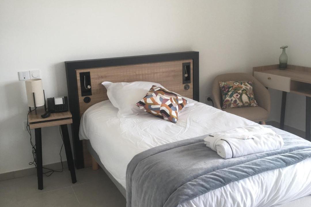 Photo of Bedroom in Valence