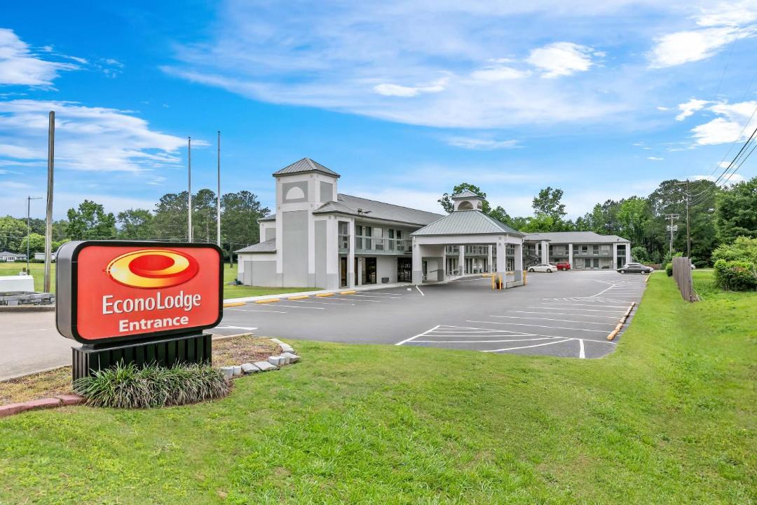 Photo of Others in Elberton