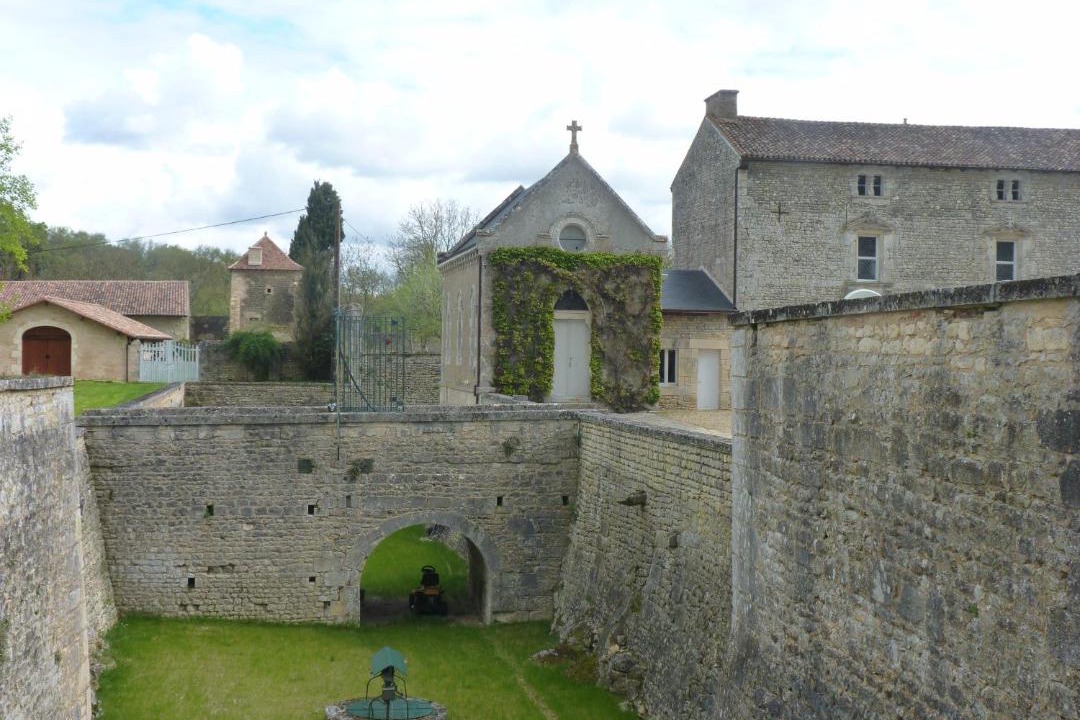 Photo of Others in Lavoux