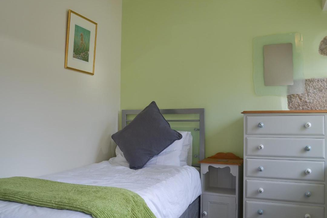 Photo of Others in Fivelanes