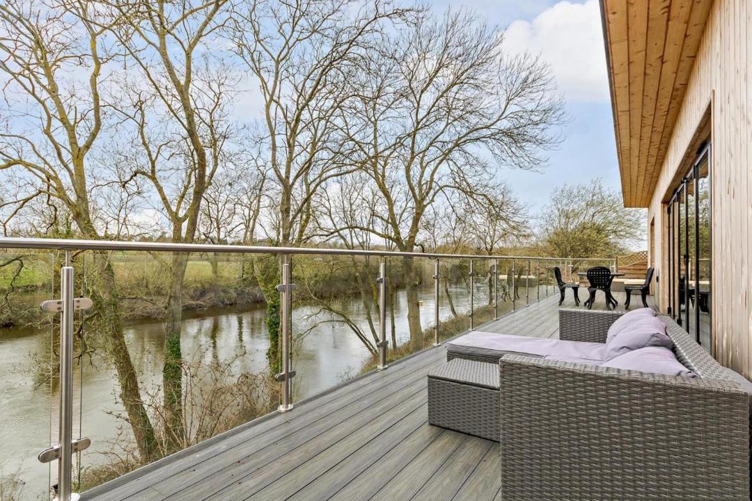 Photo of Patio Balcony in Spetchley