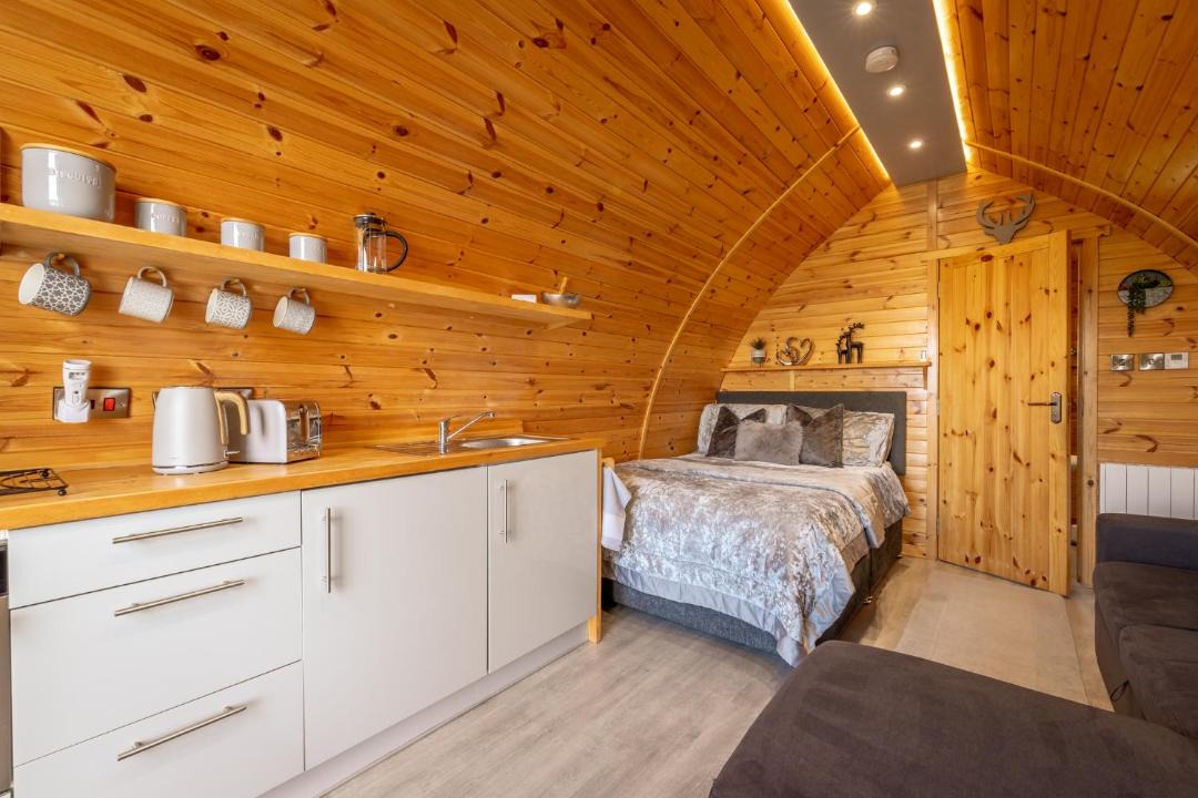 Photo of Others in Mellon Charles