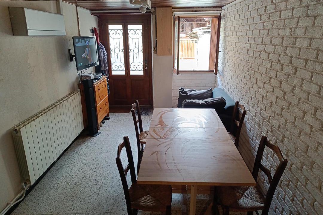 Photo of Others in Albies