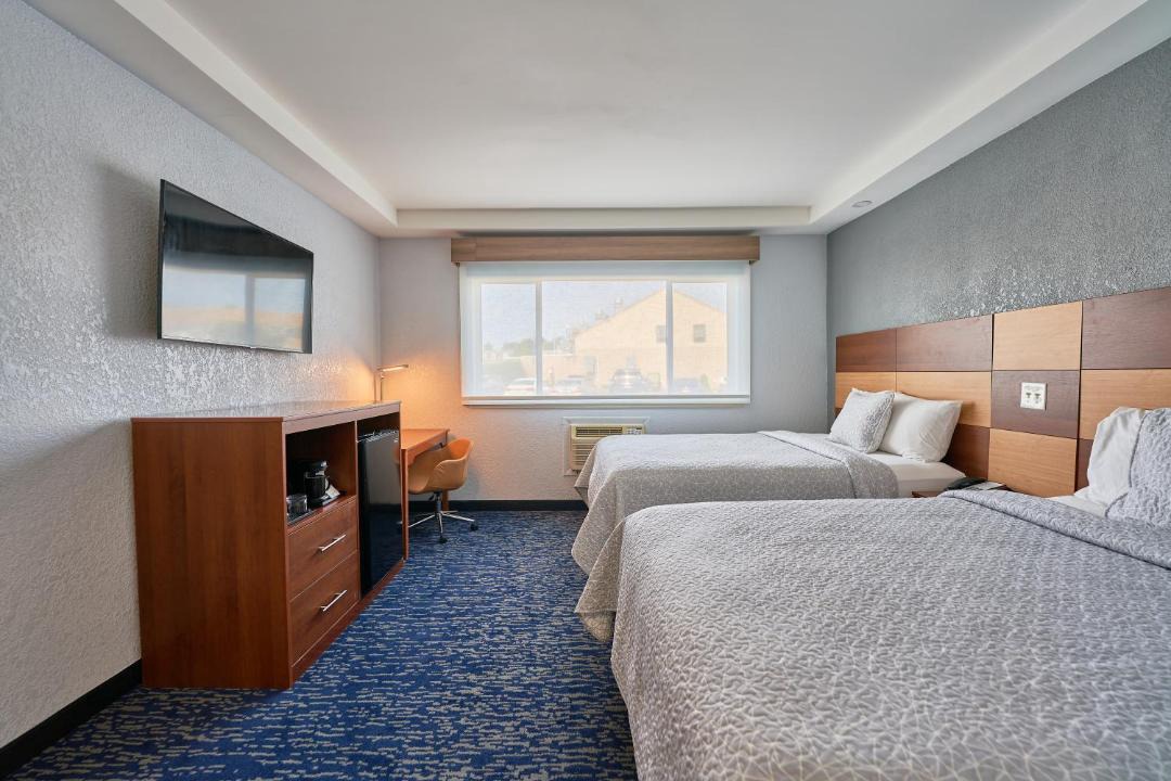 Photo of Bedroom in Main Street Hyannis