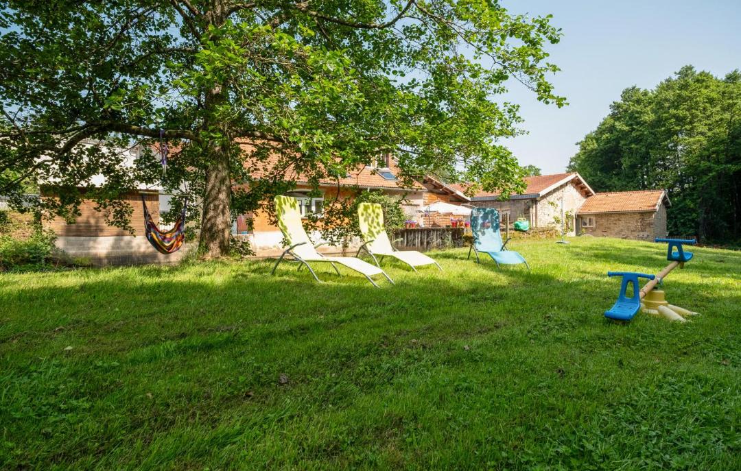 Photo of Others in Escles