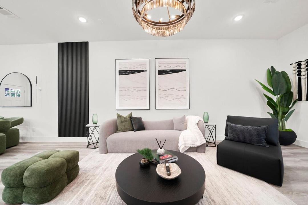 Photo of Livingroom in OST - South Union