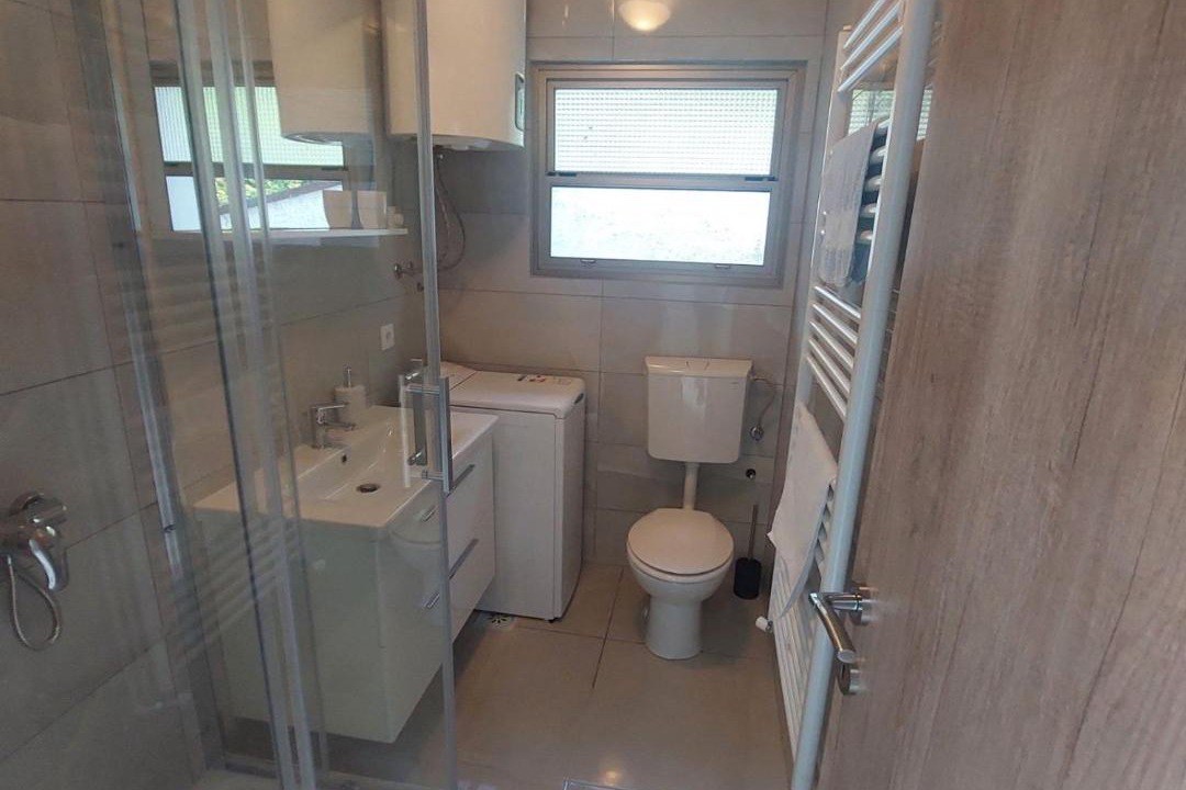 Photo of Bathroom in Sarsoni