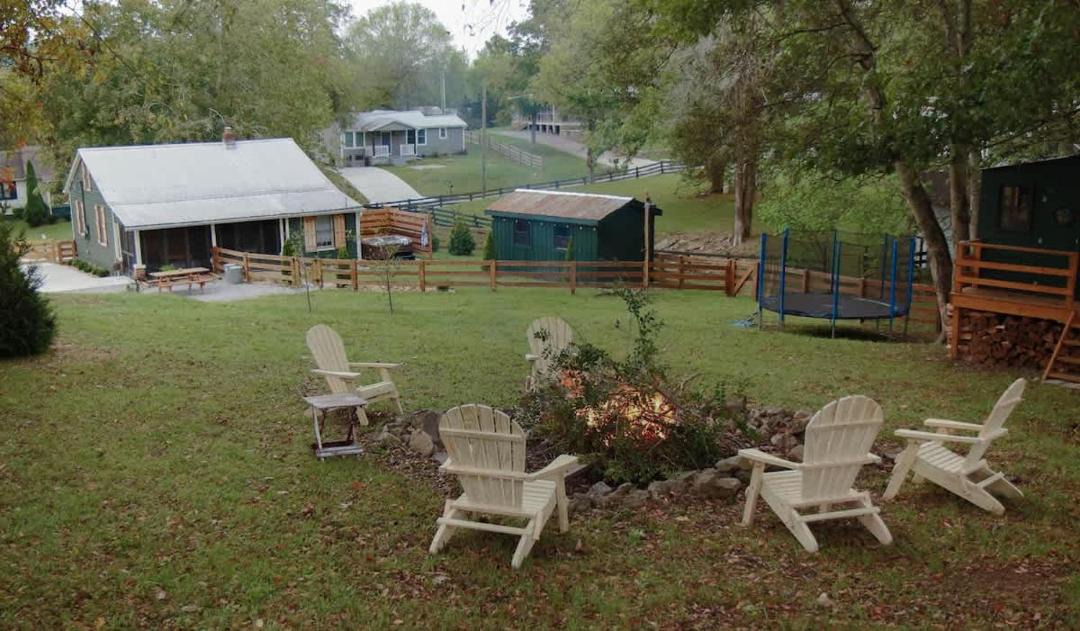 Photo of Others in Leipers Fork