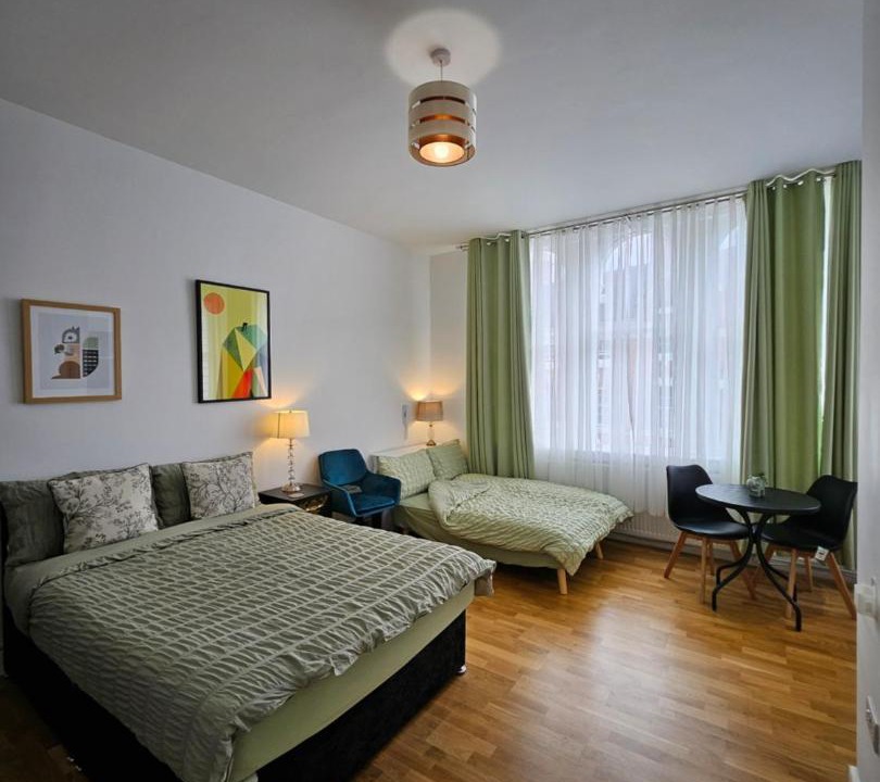 Photo of Others in Leek