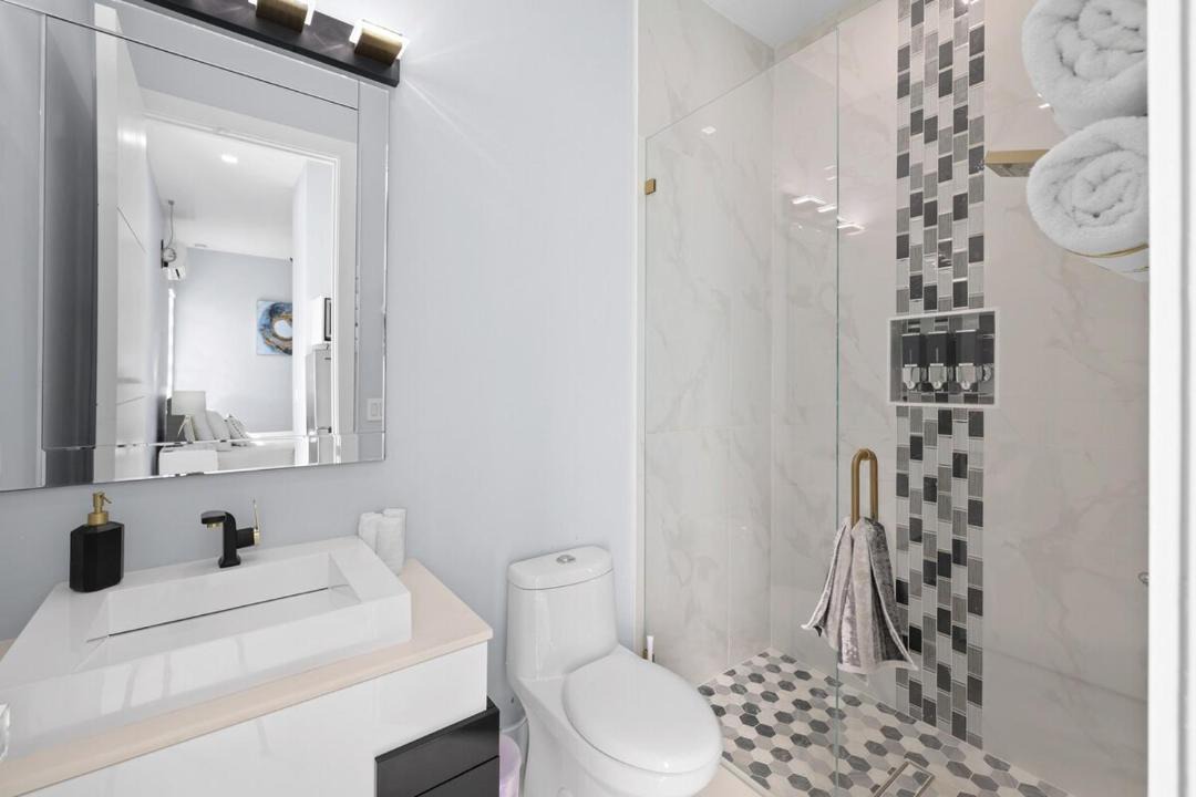 Photo of Bathroom in Mariner