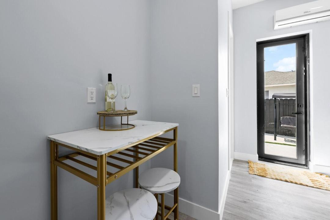 Photo of Others in Mariner