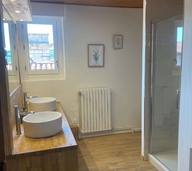 Photo of Bathroom in Le Puy-en-Velay