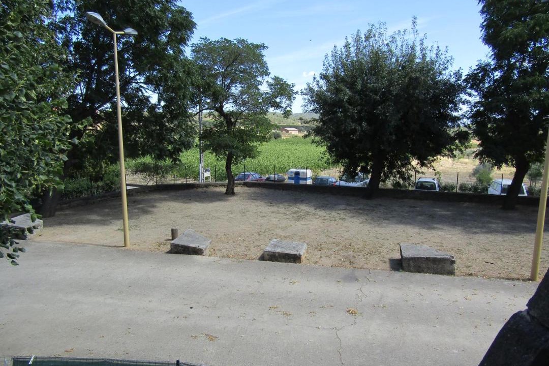 Photo of Others in Aigne