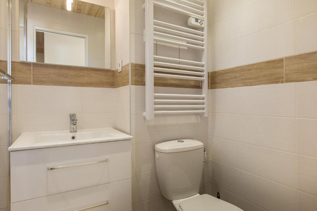 Photo of Others in Demi-Quartier