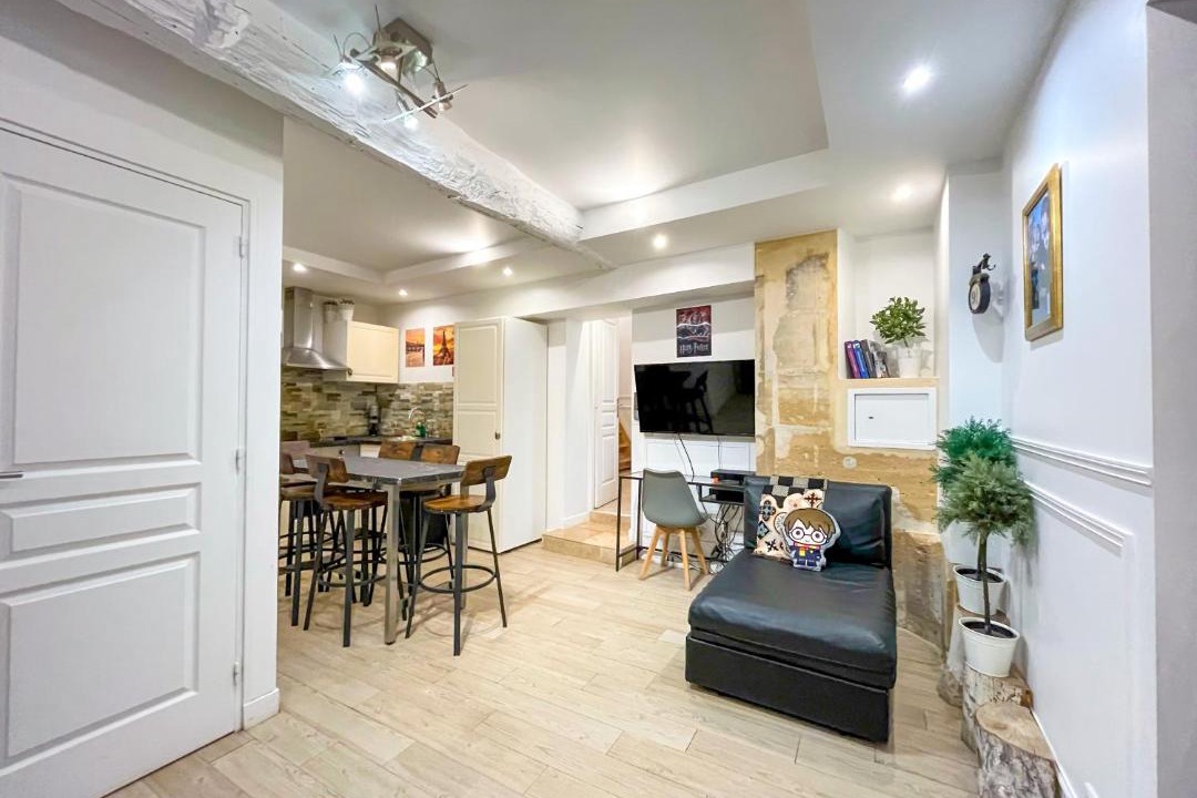 Photo of Others in Quartier du Mail