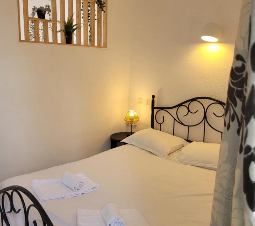 Photo of Bedroom in Dinan