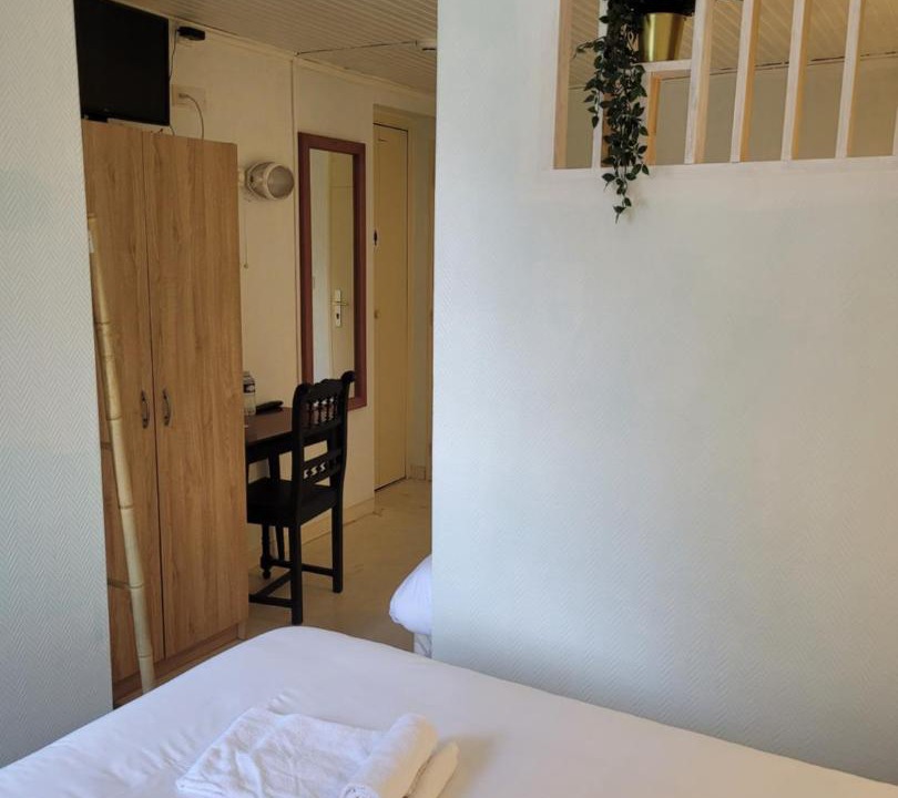 Photo of Others in Dinan