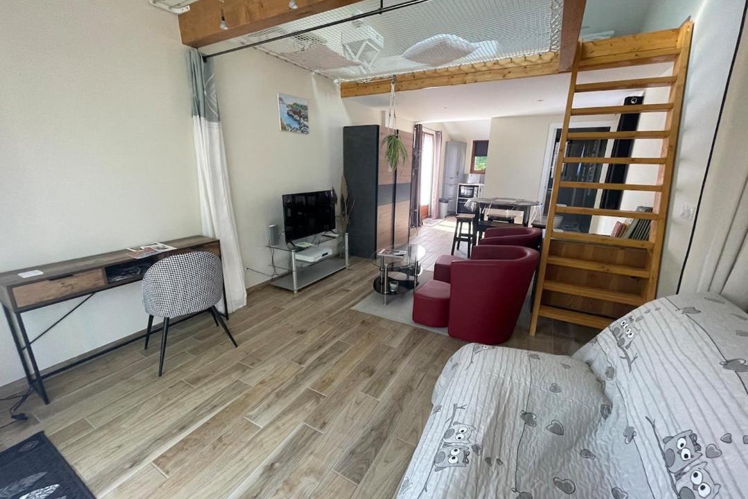 Photo of Others in Genissieux