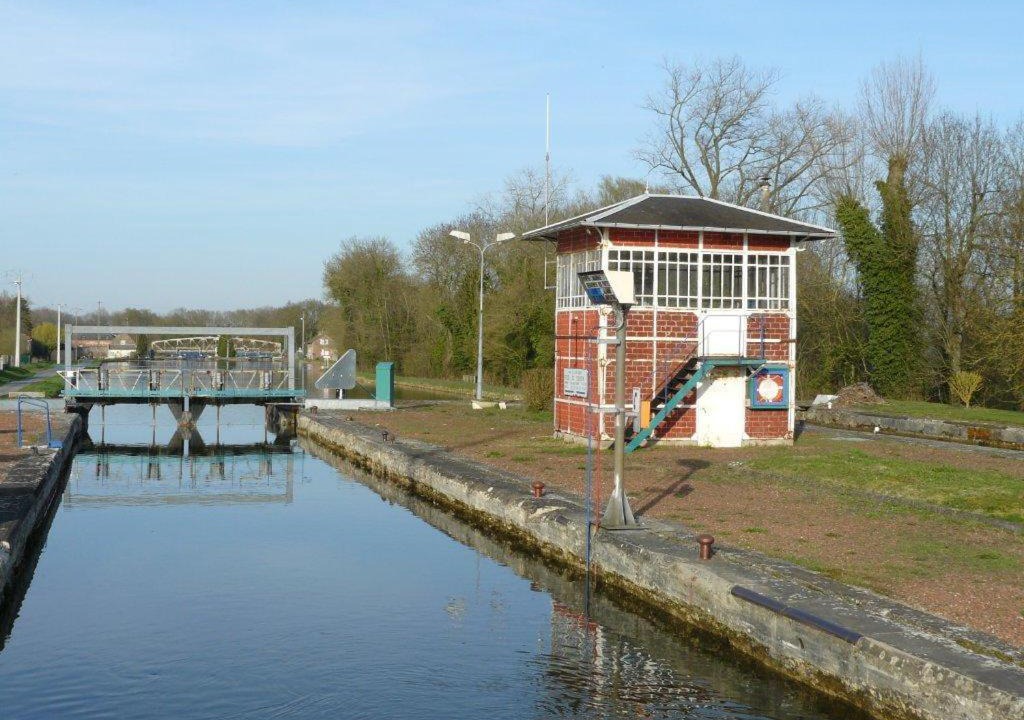 Photo of Others in Les Rues-des-Vignes